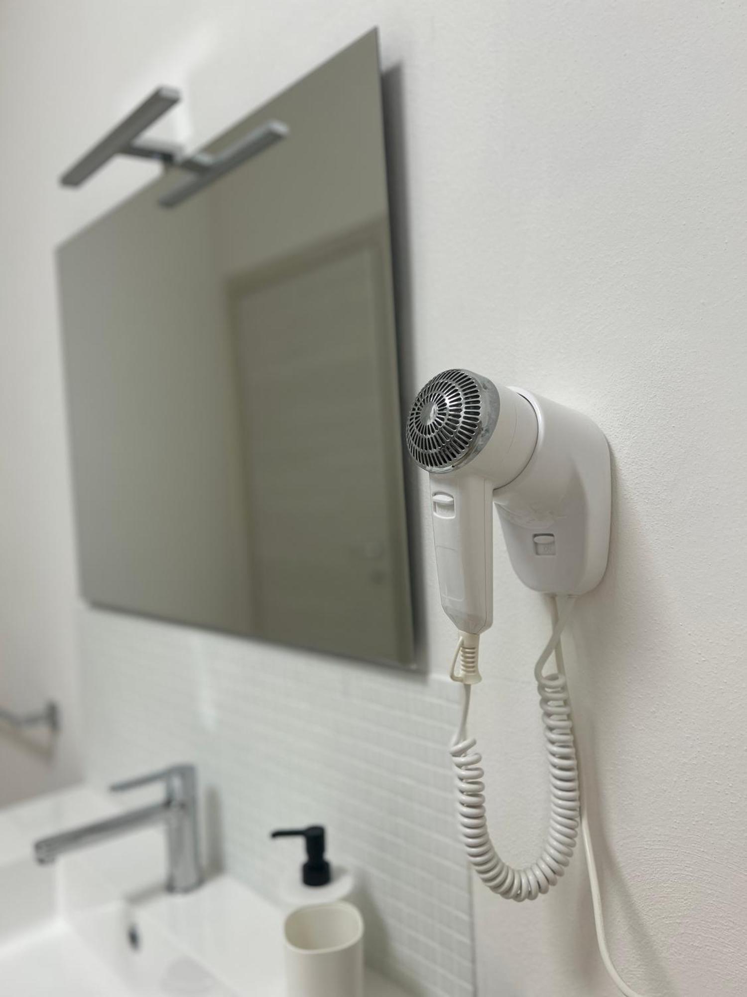 Tezone Seven Apartments Werona Zewnętrze zdjęcie