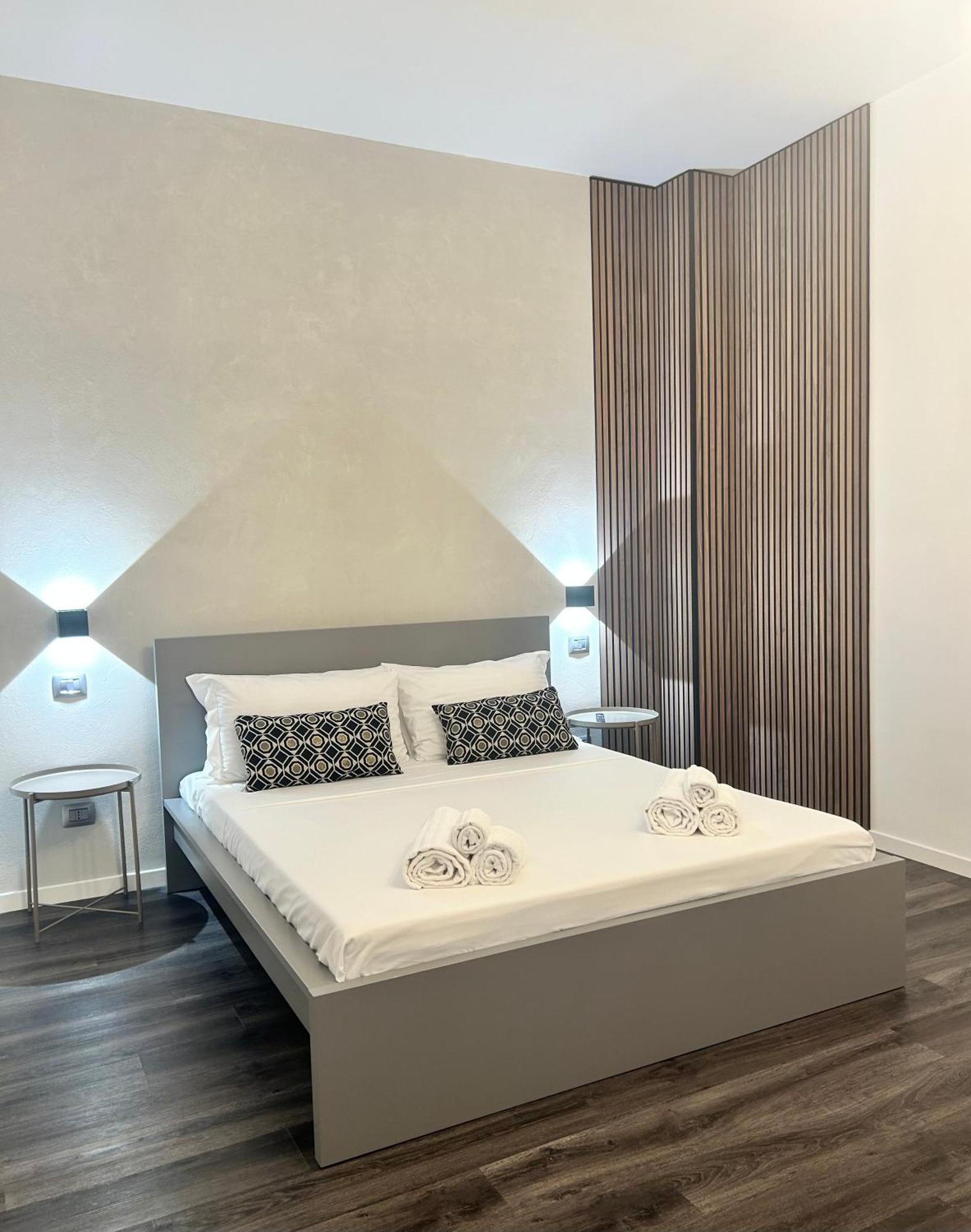 Tezone Seven Apartments Werona Zewnętrze zdjęcie